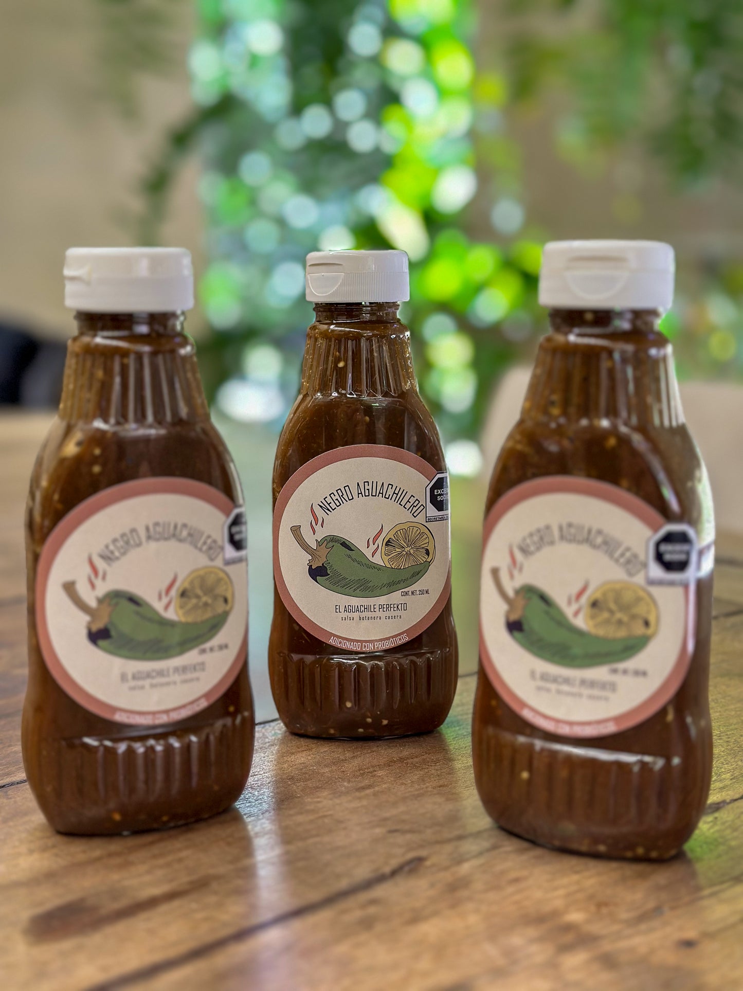 Salsa Negro Aguachilero Paquete de 3 Botellas